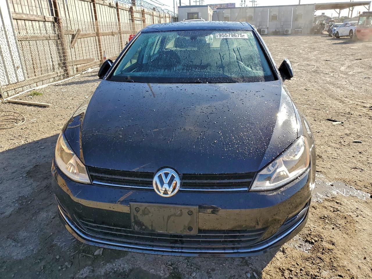 VOLKSWAGEN GOLF S/SE
