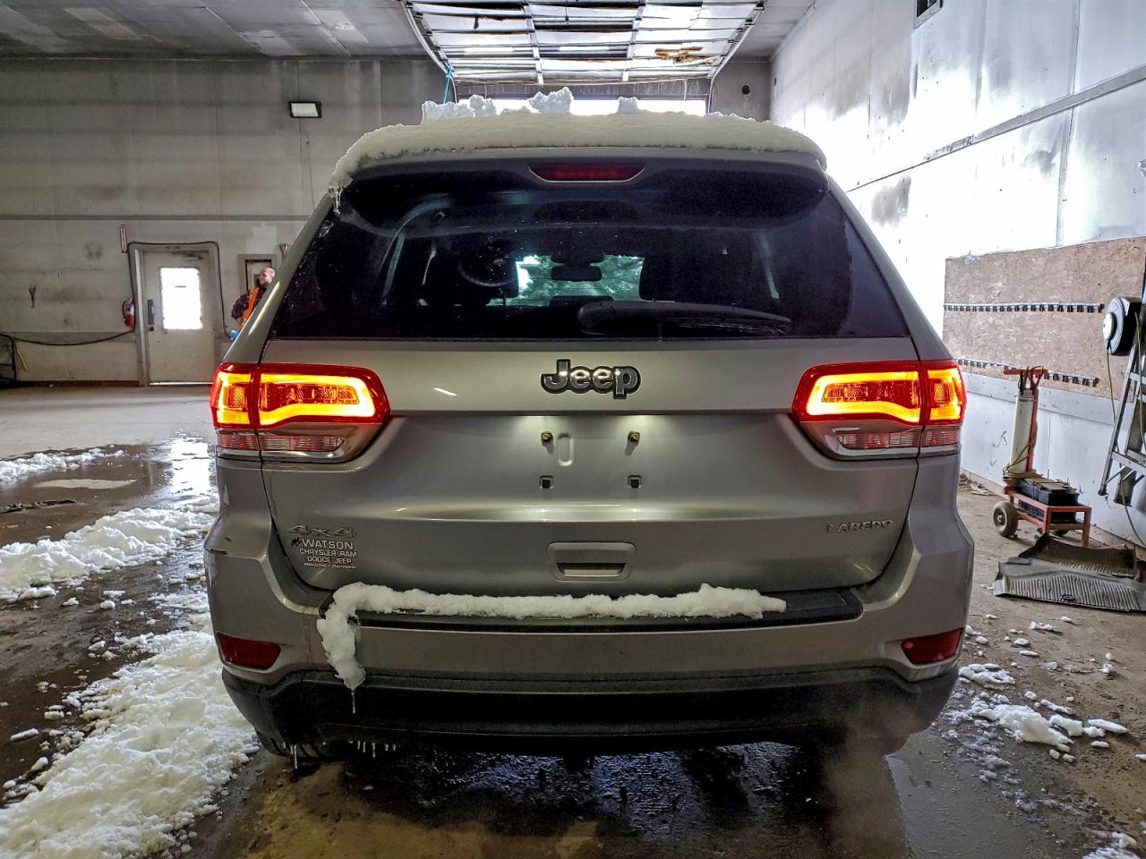 JEEP GRAND CHEROKEE LAREDO