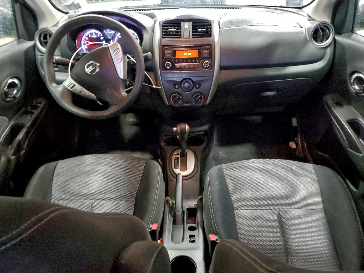 NISSAN VERSA S