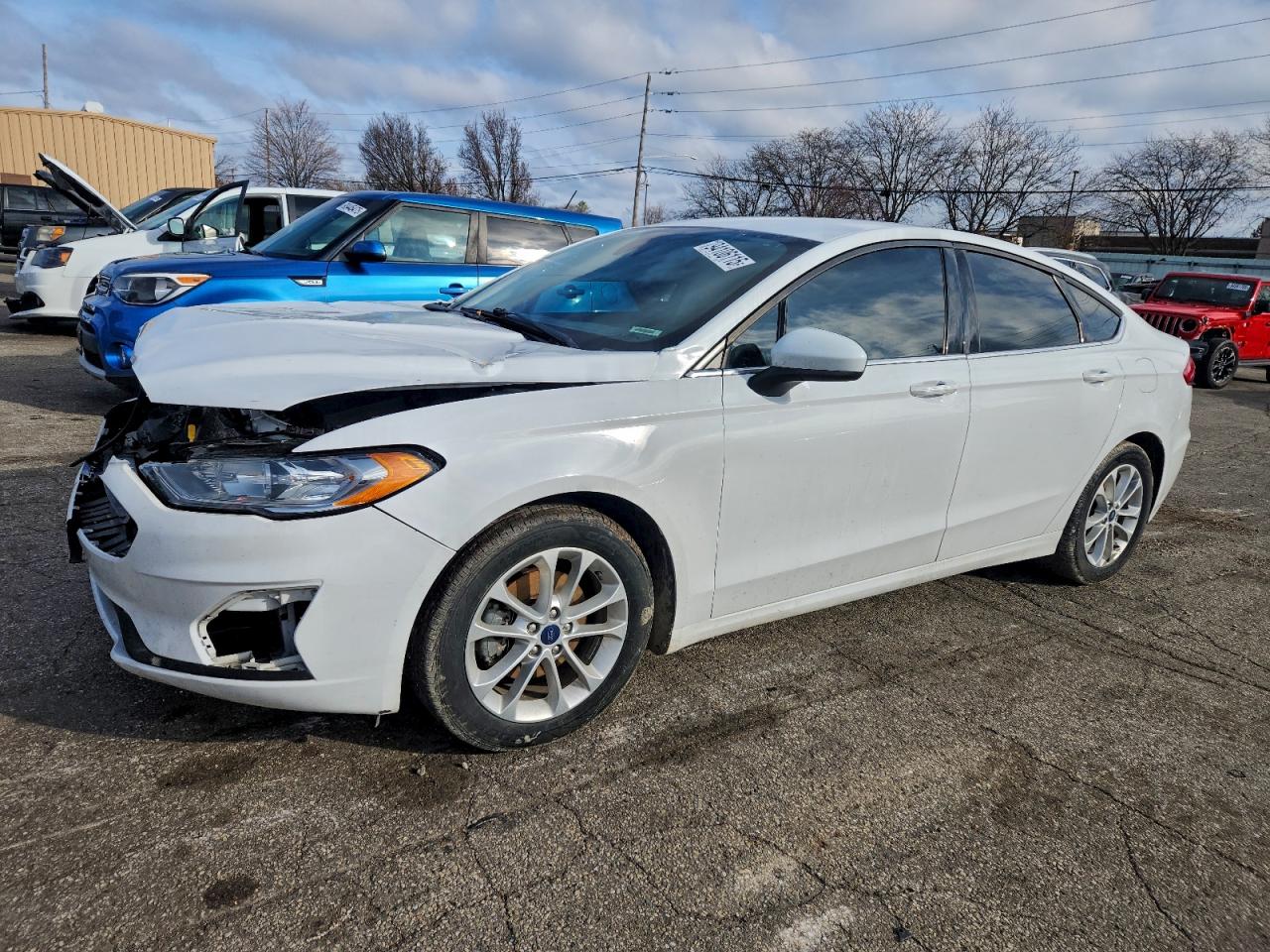 FORD FUSION SE