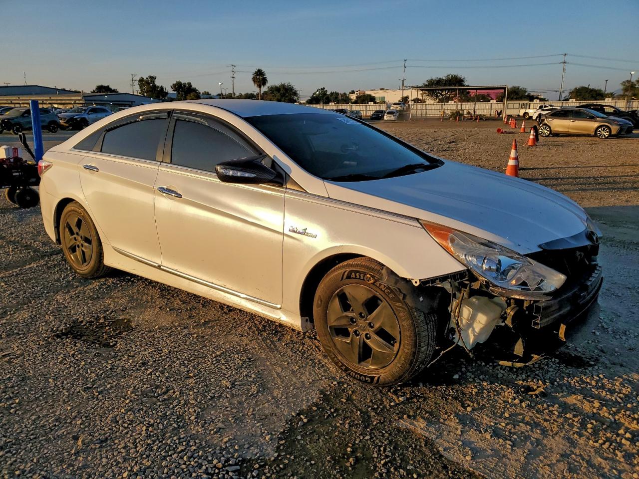 HYUNDAI SONATA HYBRID