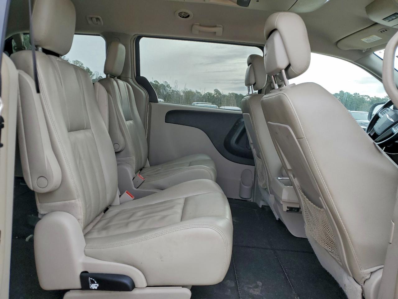 CHRYSLER TOWN & COUNTRY TOURING