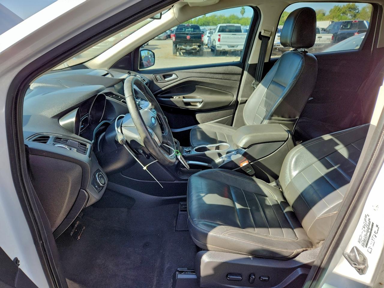 FORD ESCAPE TITANIUM