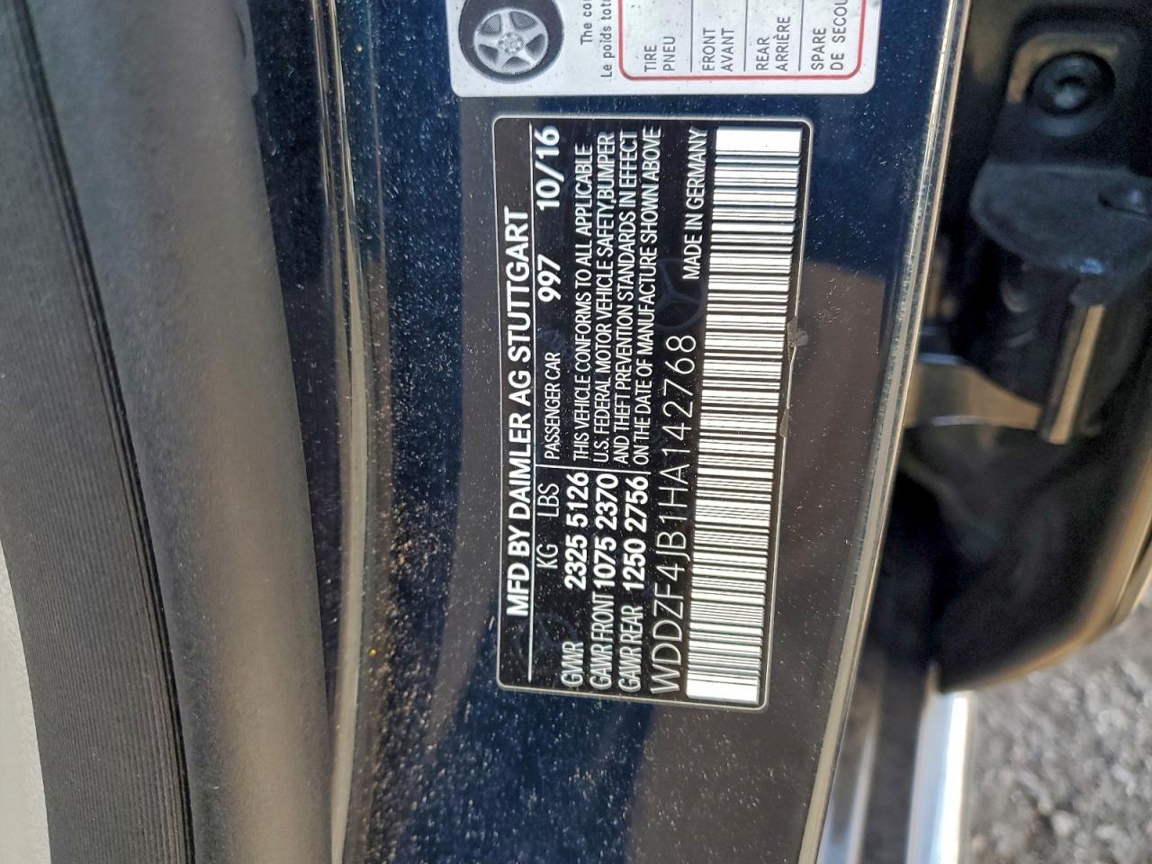 MERCEDES-BENZ E-CLASS 300