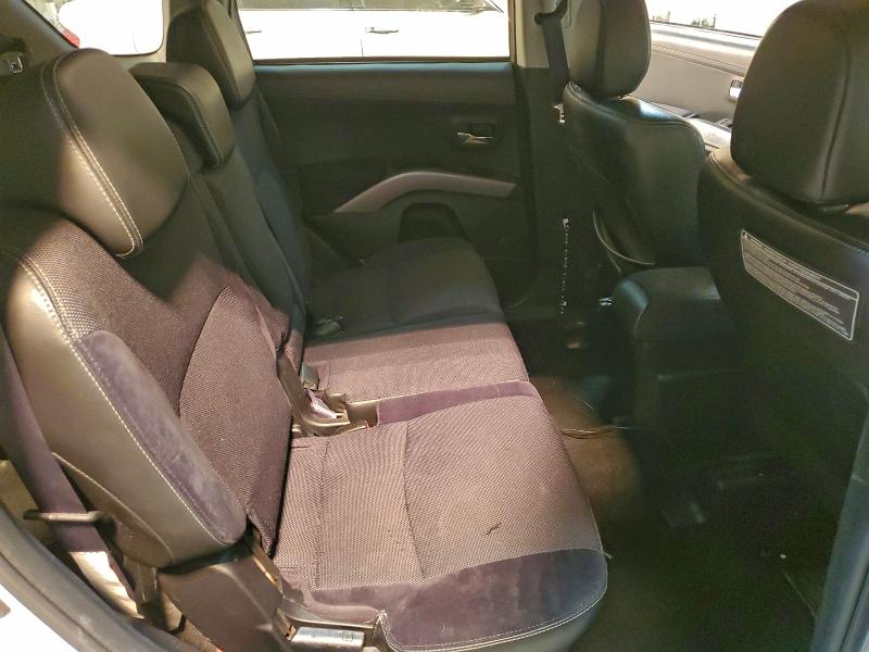 2010 MITSUBISHI OUTLANDER #3304711928