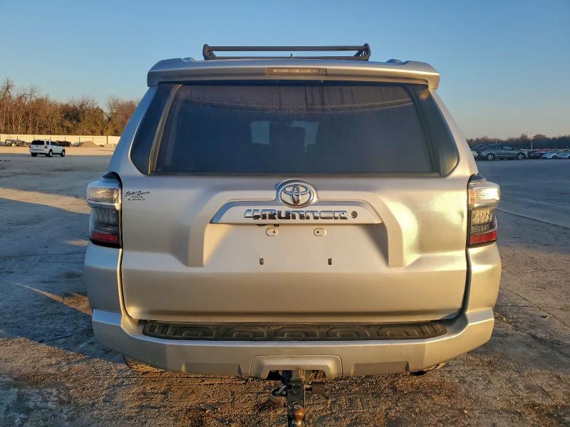 2018 TOYOTA 4RUNNER SR #3303719416