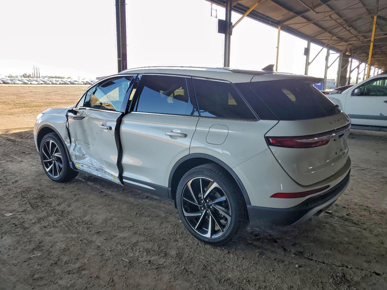 Lot #3309521566 2024 LINCOLN CORSAIR RE