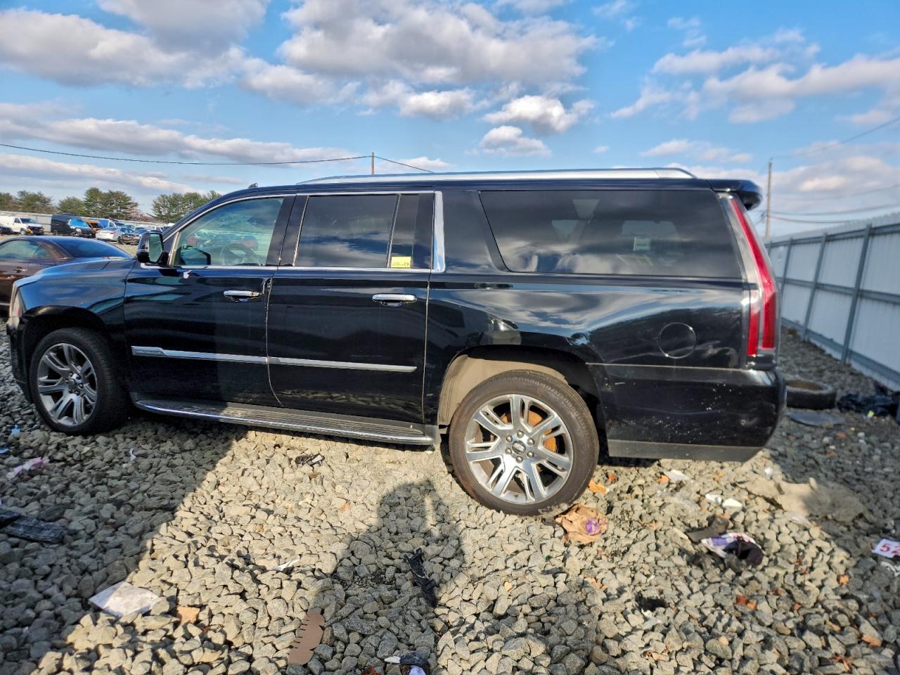 Lot #3317782094 2019 CADILLAC ESCALADE E