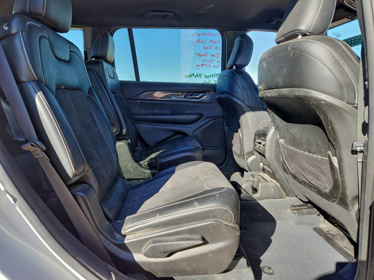 JEEP GRAND CHEROKEE L LAREDO