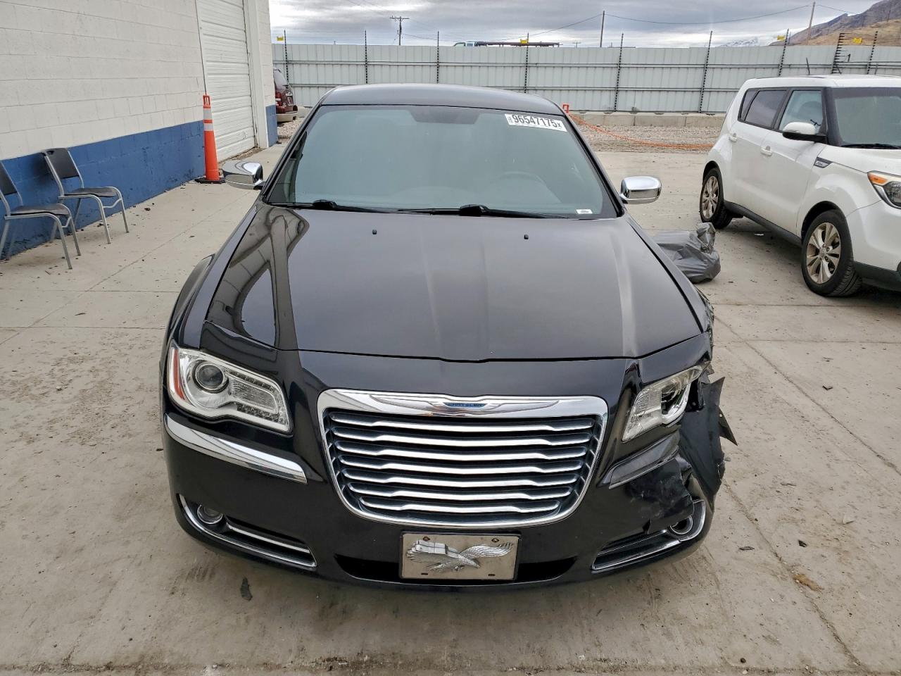Lot #3318145380 2011 CHRYSLER 300 LIMITE