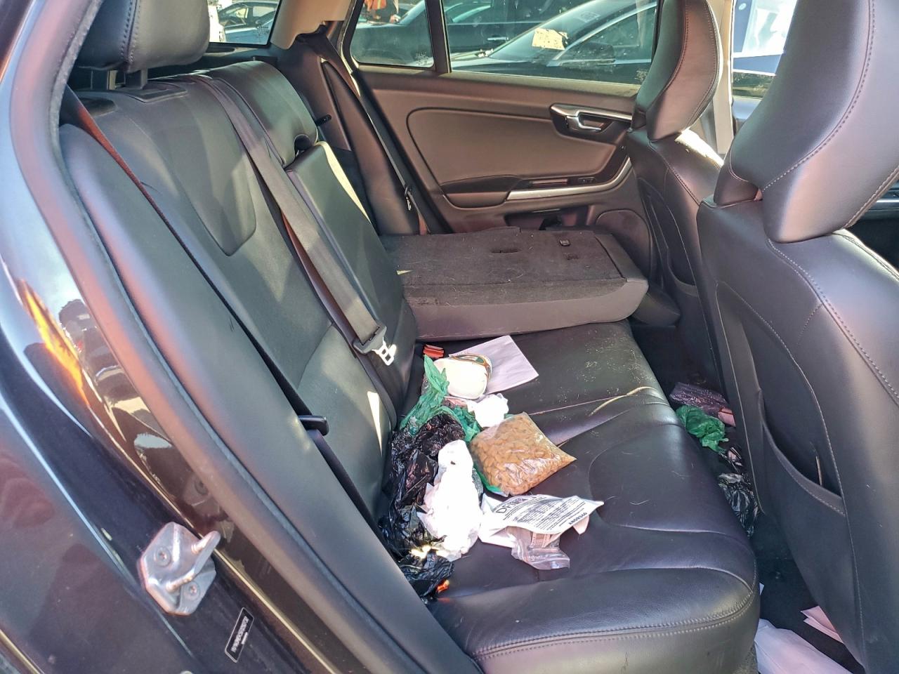 VOLVO V60 T5 PREMIER