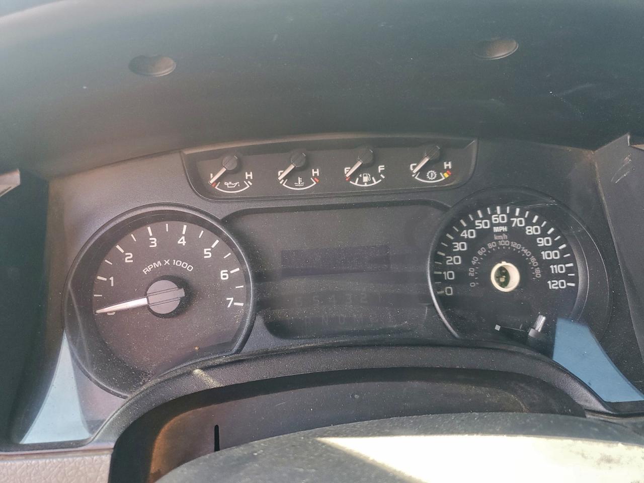 FORD F-150 SUPER CAB