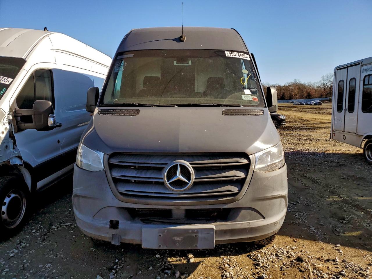 Lot #3311539253 2019 MERCEDES-BENZ SPRINTER 2