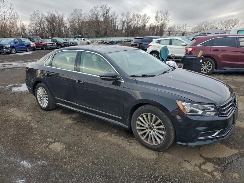 2017 VOLKSWAGEN PASSAT SE #3304515518