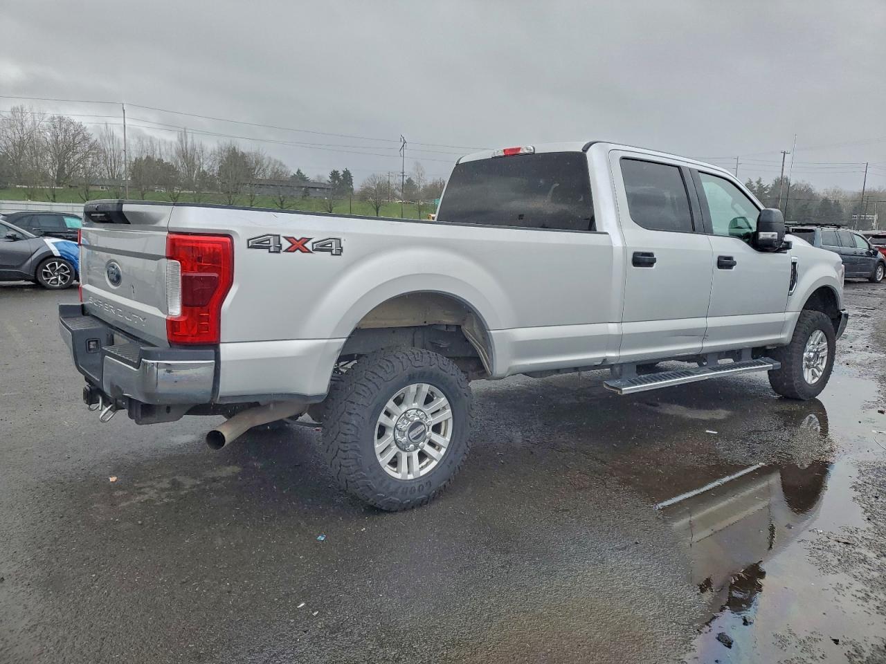 FORD F-250 SUPER DUTY