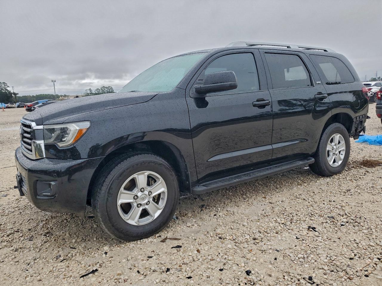 TOYOTA SEQUOIA SR5