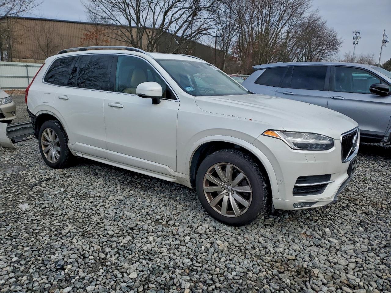 VOLVO XC90 T6