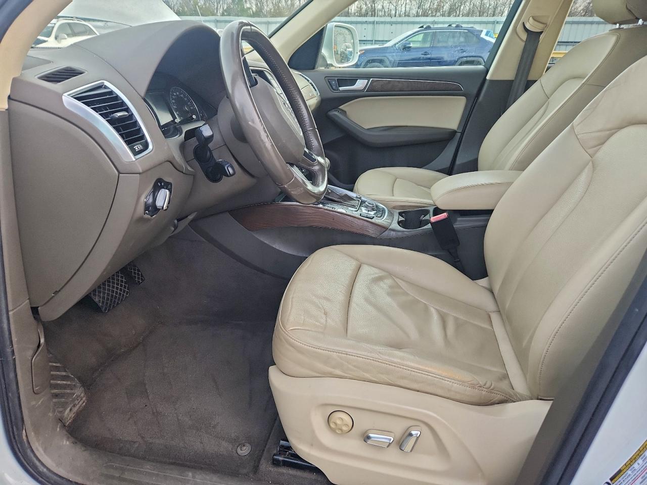 AUDI Q5 PREMIUM PLUS