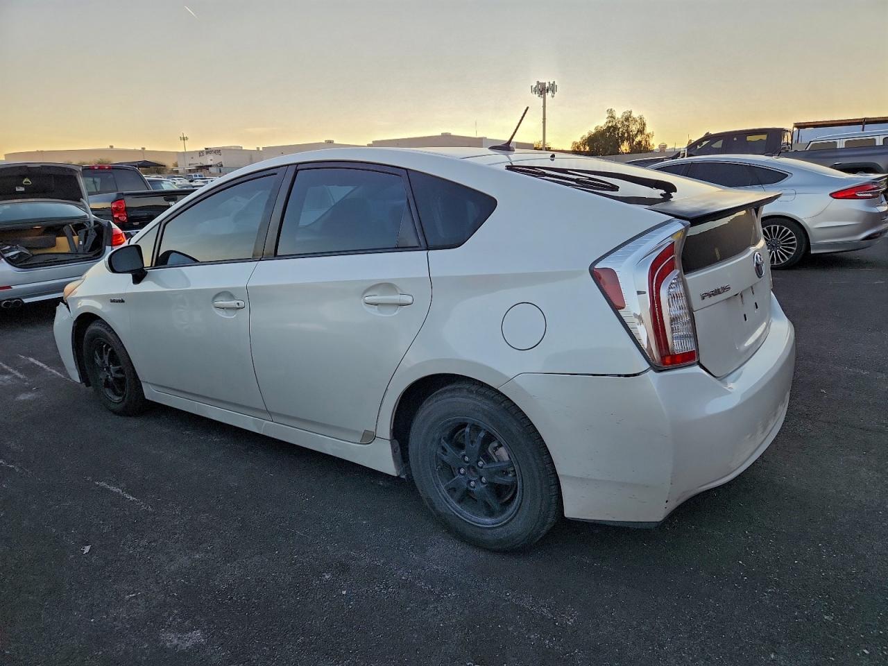 TOYOTA PRIUS