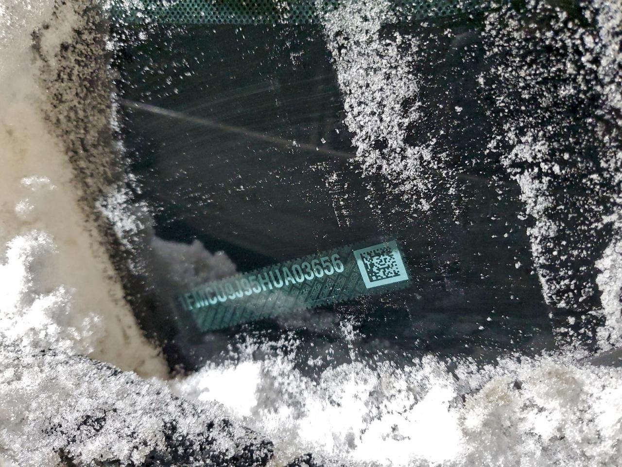 Lot #3312185107 2017 FORD ESCAPE TIT