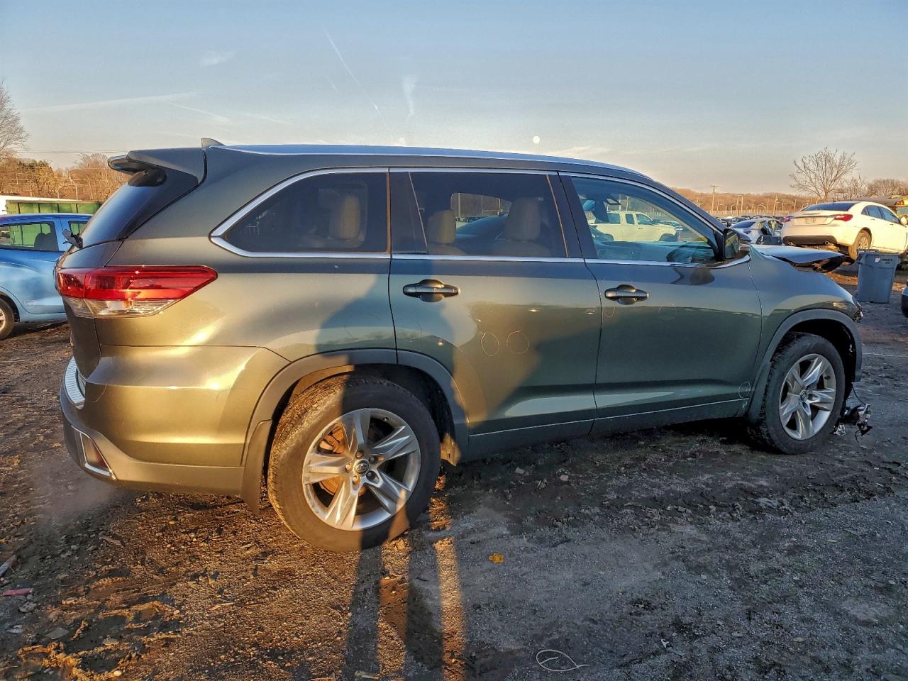 TOYOTA HIGHLANDER LIMITED