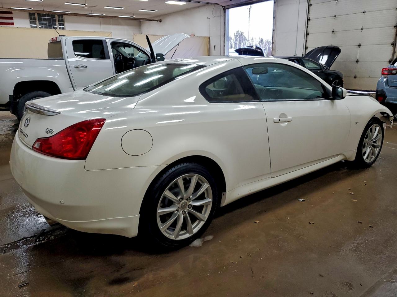 INFINITI Q60 JOURNEY