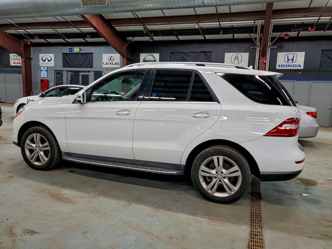 Lot #3309315003 2015 MERCEDES-BENZ ML 350 4MA