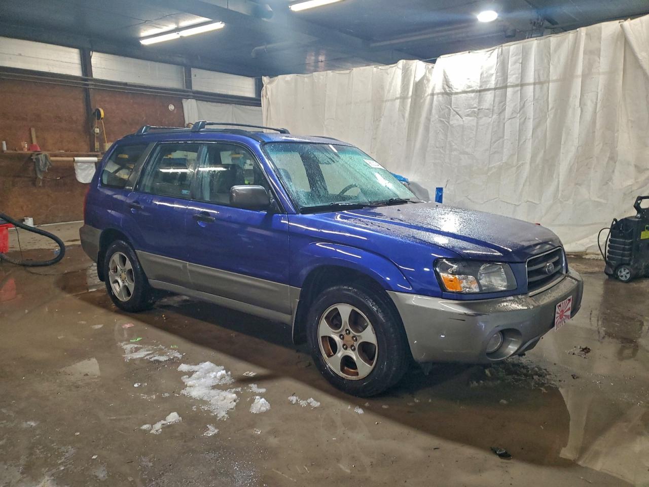 Lot #3315962137 2004 SUBARU FORESTER 2