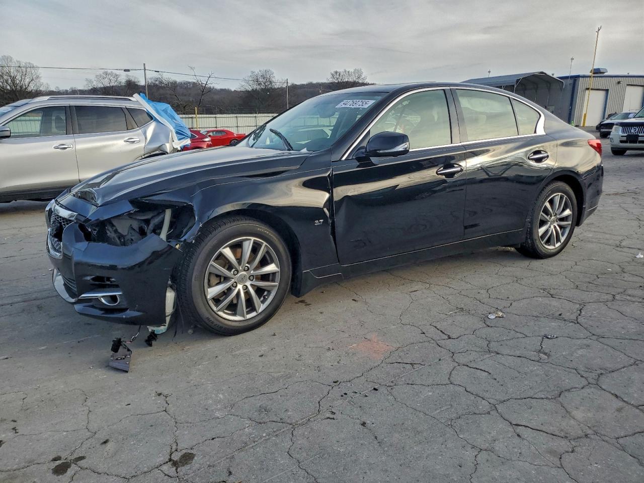 INFINITI Q50 BASE