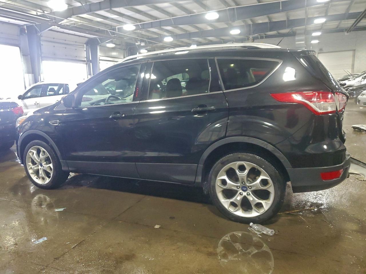 FORD ESCAPE TITANIUM