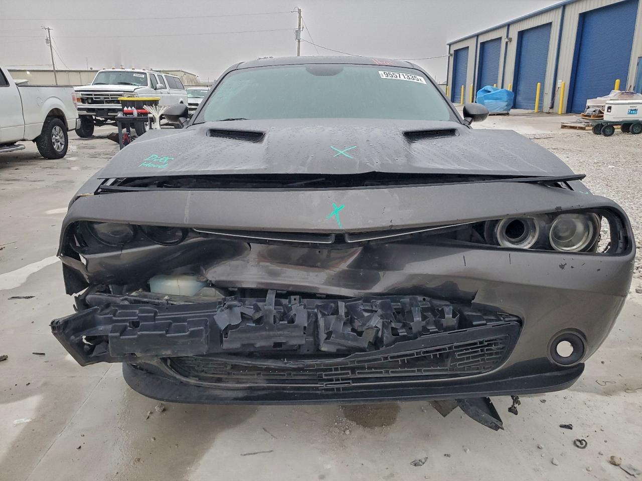 Lot #3317104016 2015 DODGE CHALLENGER