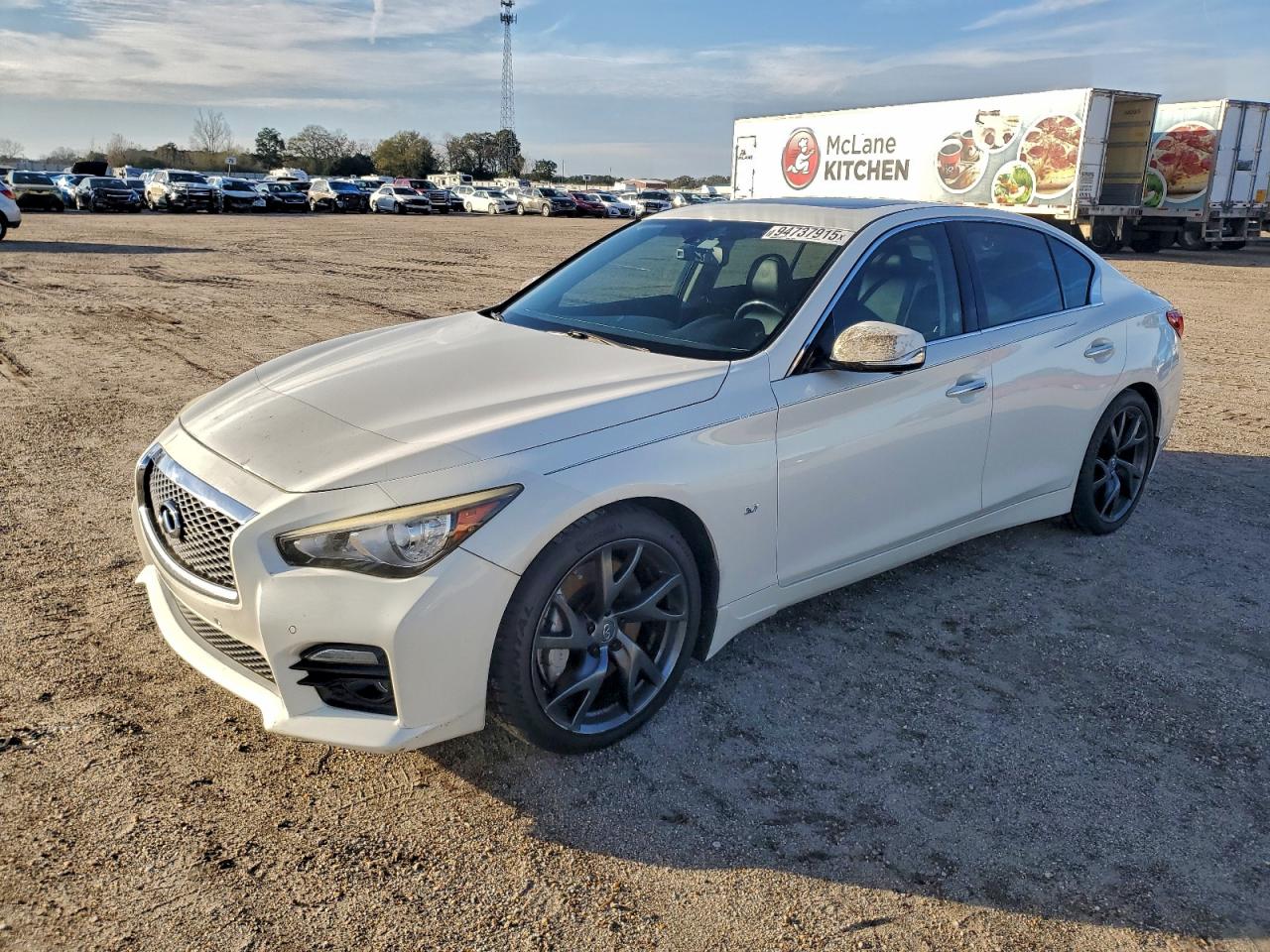 INFINITI Q50 BASE