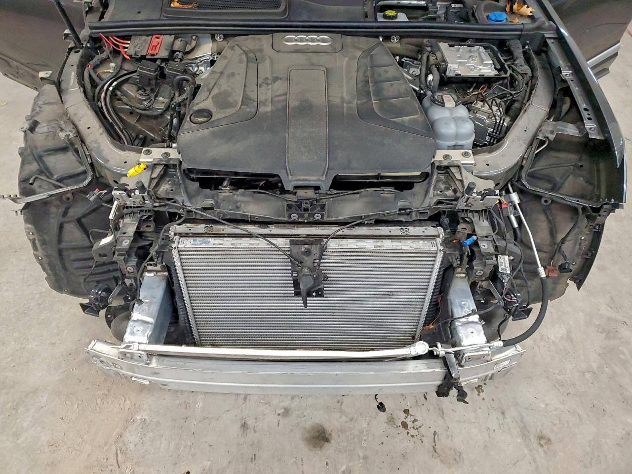 AUDI Q7 PREMIUM PLUS