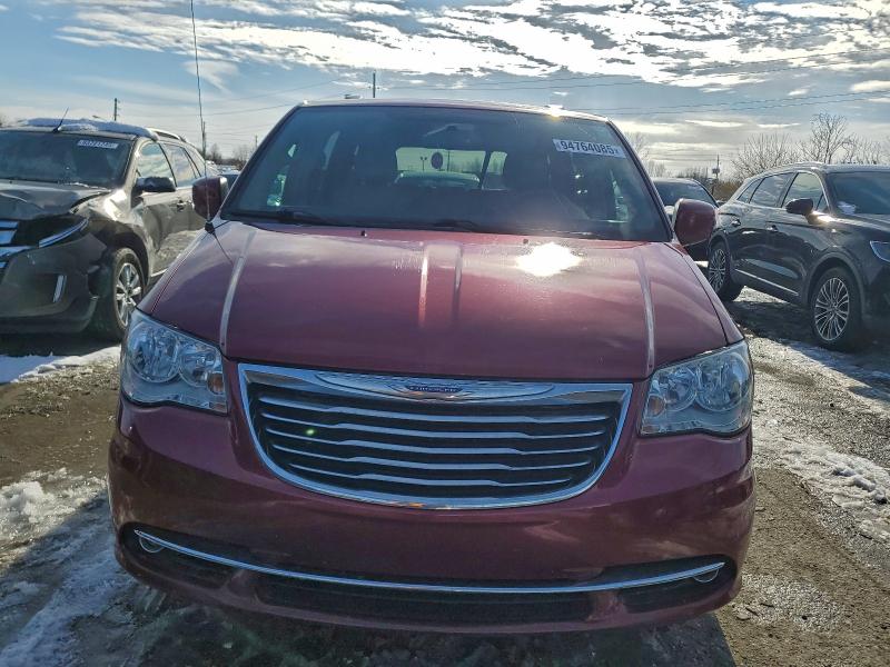 2016 CHRYSLER TOWN & COU #3304533456