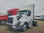 Lot #3319085272 2018 VOLVO VN VNL