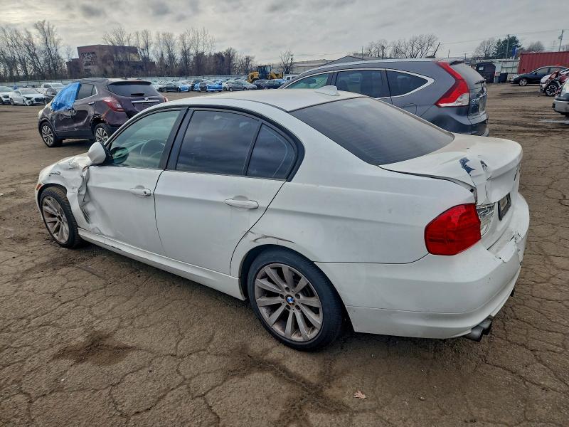 2011 BMW 328 XI SUL #3318870941