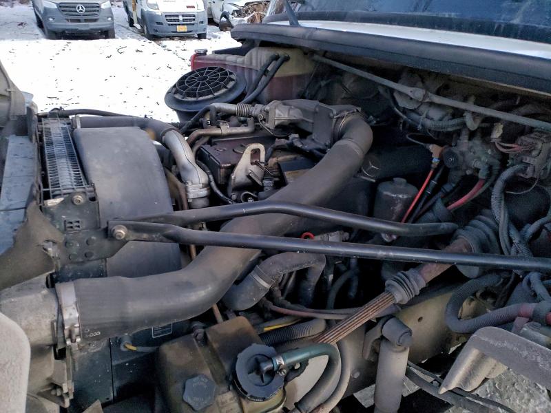 2006 FREIGHTLINER M2 106 MED #3318938931