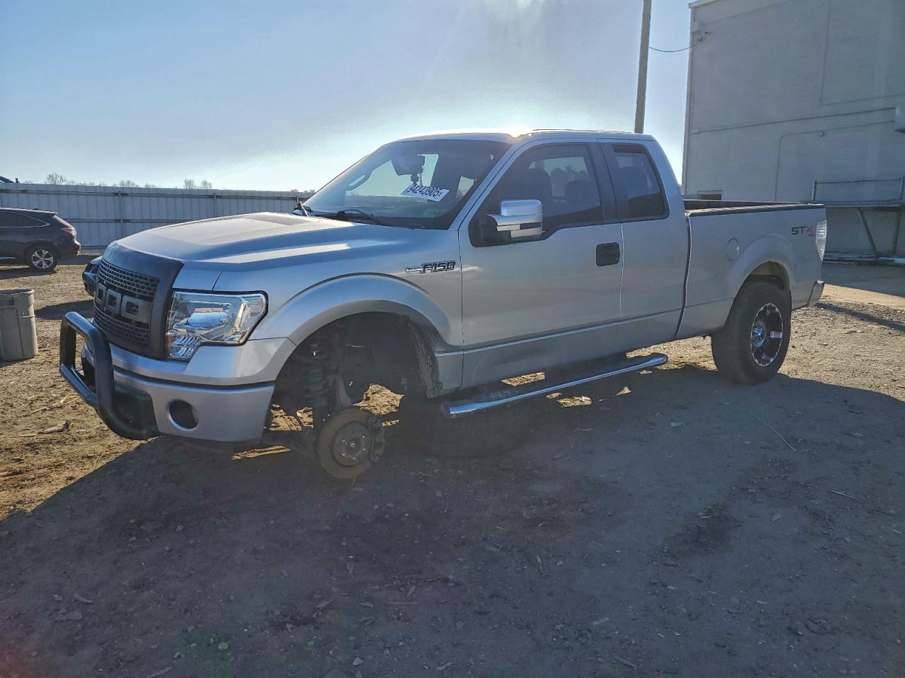 FORD F-150 SUPER CAB