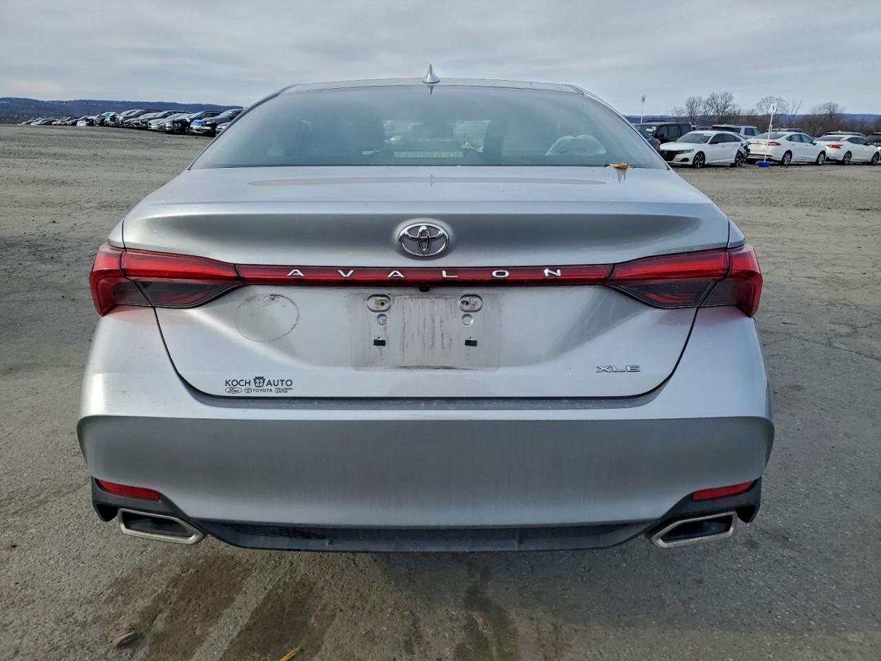 TOYOTA AVALON XLE