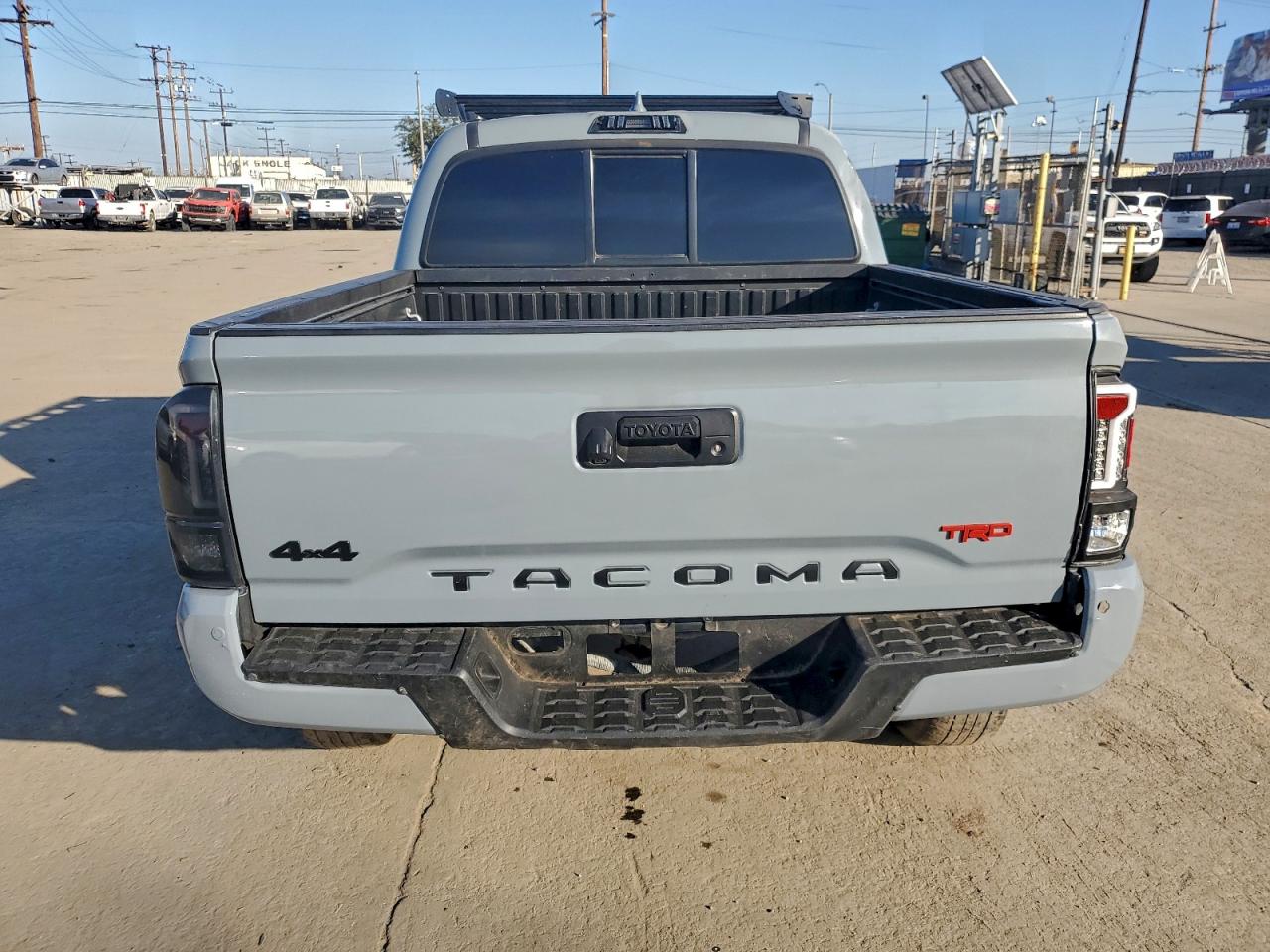 TOYOTA TACOMA DOUBLE CAB