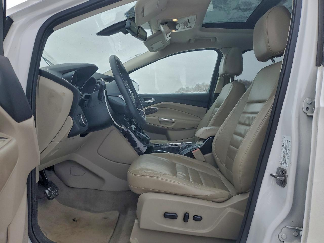 FORD ESCAPE TITANIUM