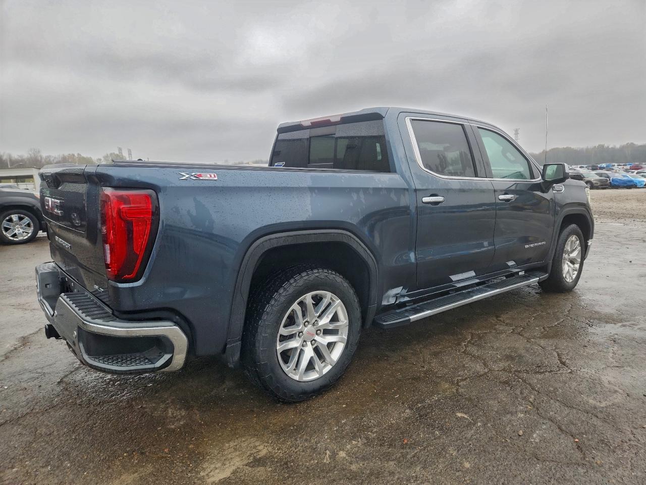 GMC SIERRA K1500 SLT