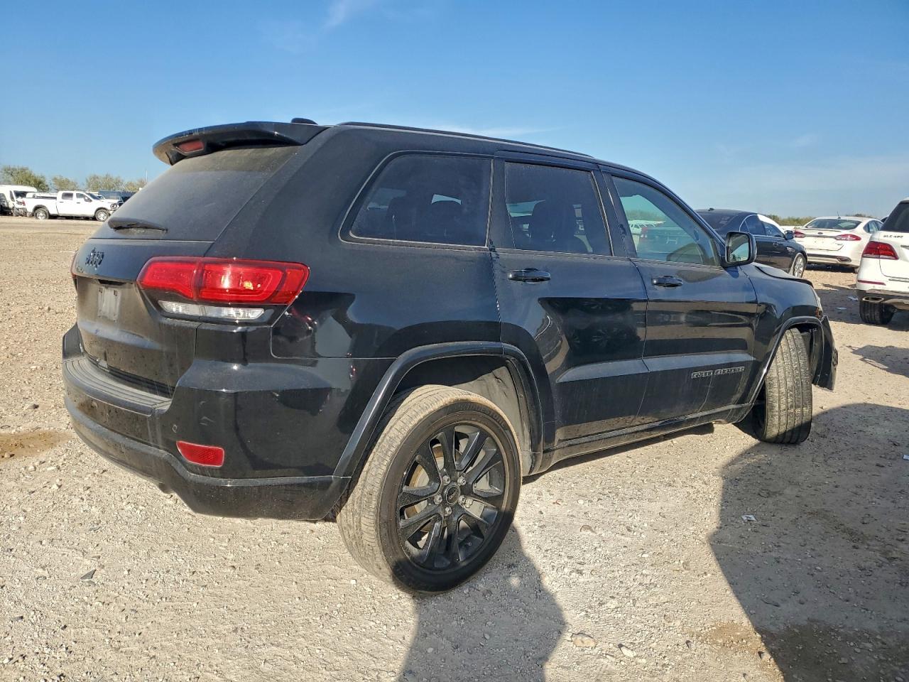JEEP GRAND CHEROKEE LAREDO