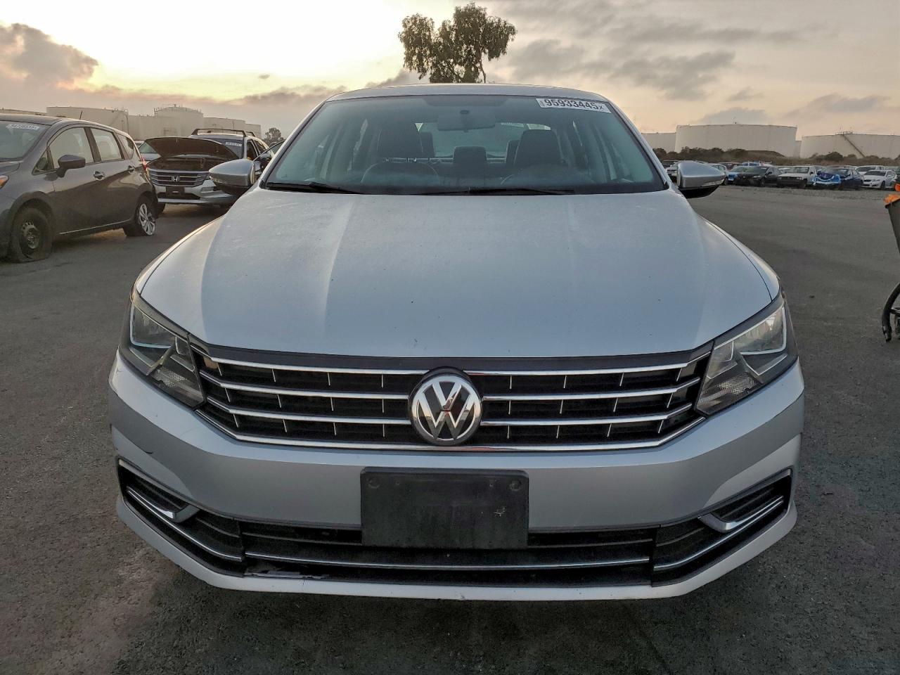 Lot #3309389980 2017 VOLKSWAGEN PASSAT SE