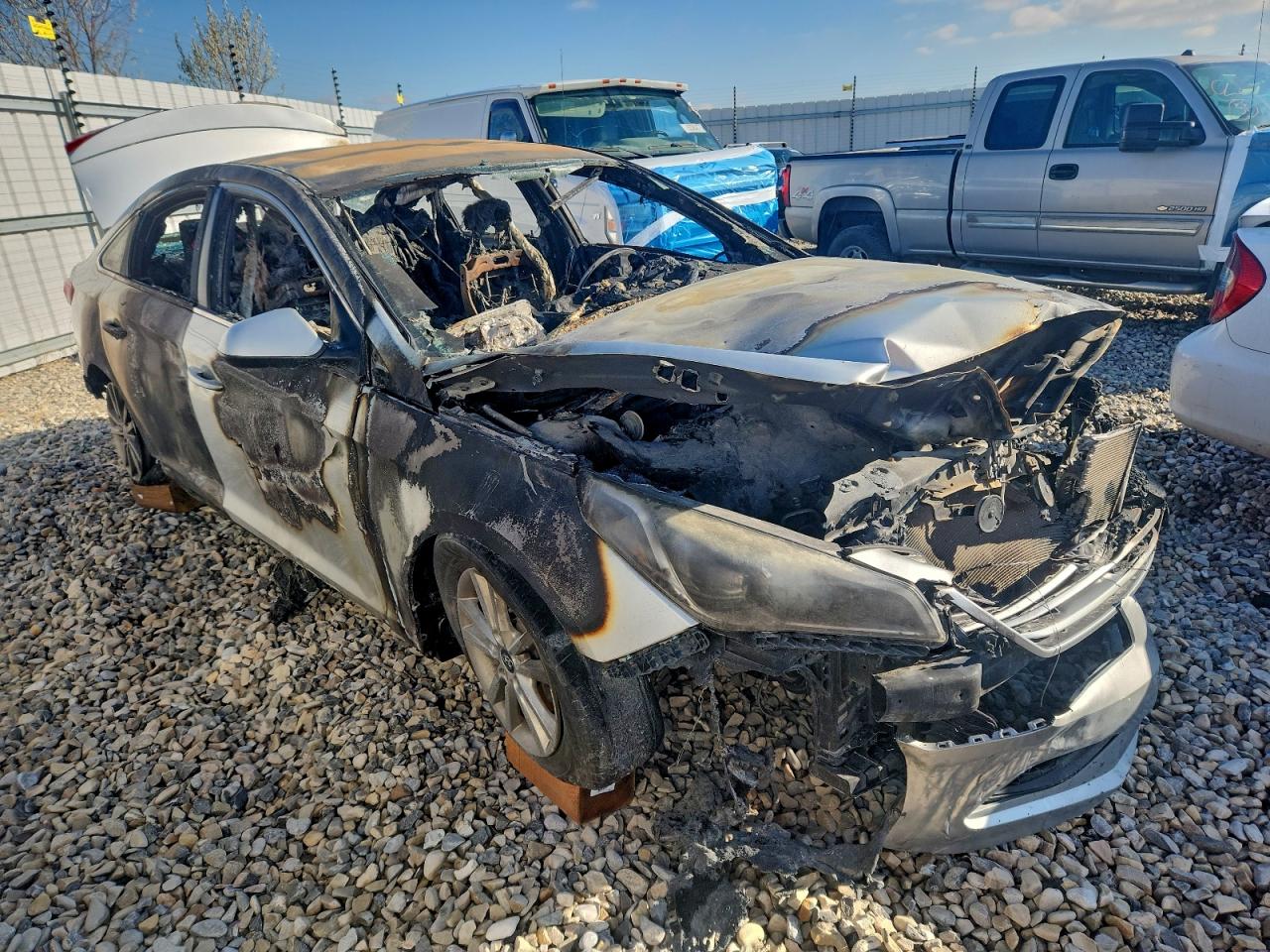 Lot #3318989315 2017 HYUNDAI SONATA SE