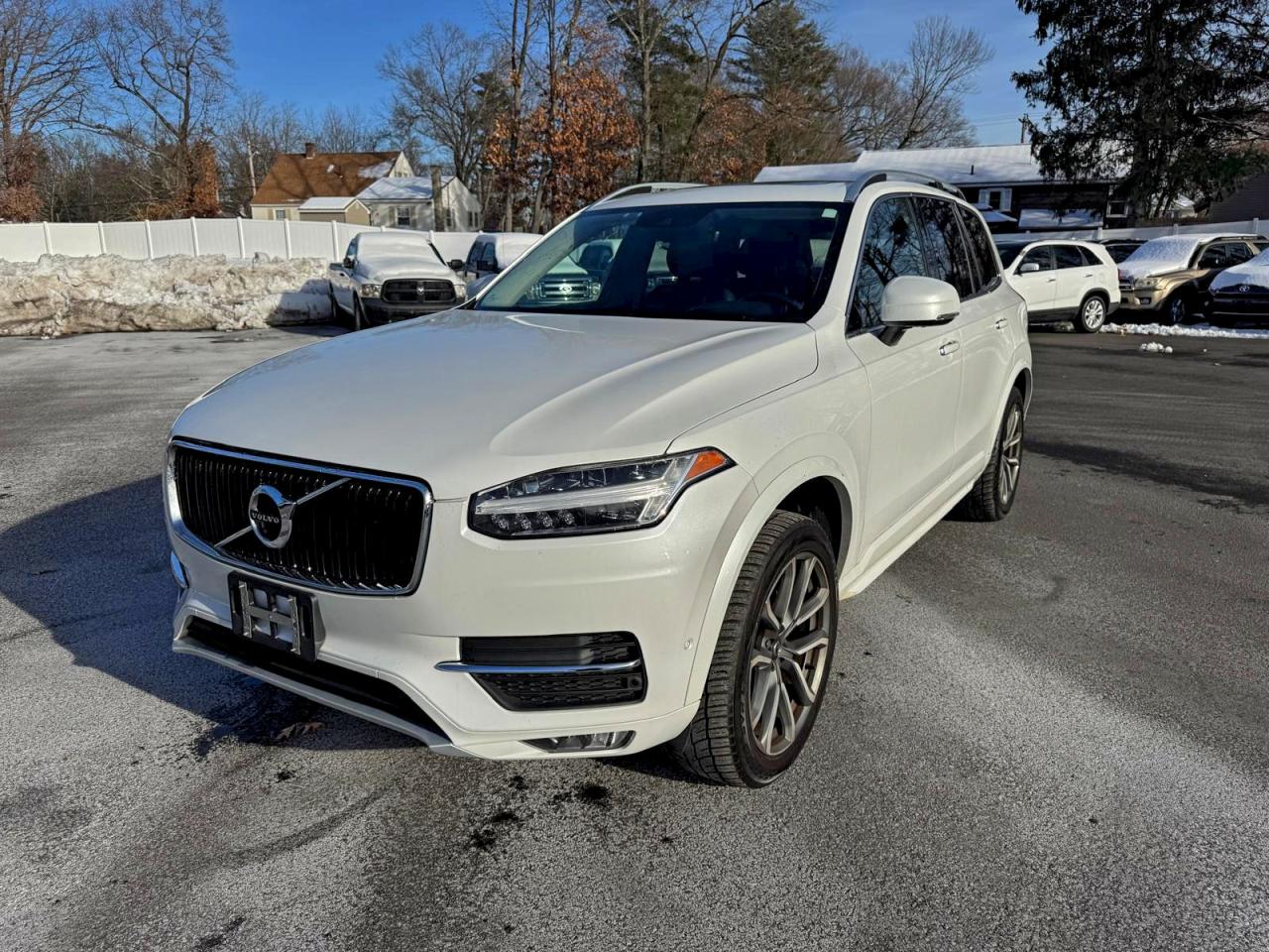 VOLVO XC90 T5