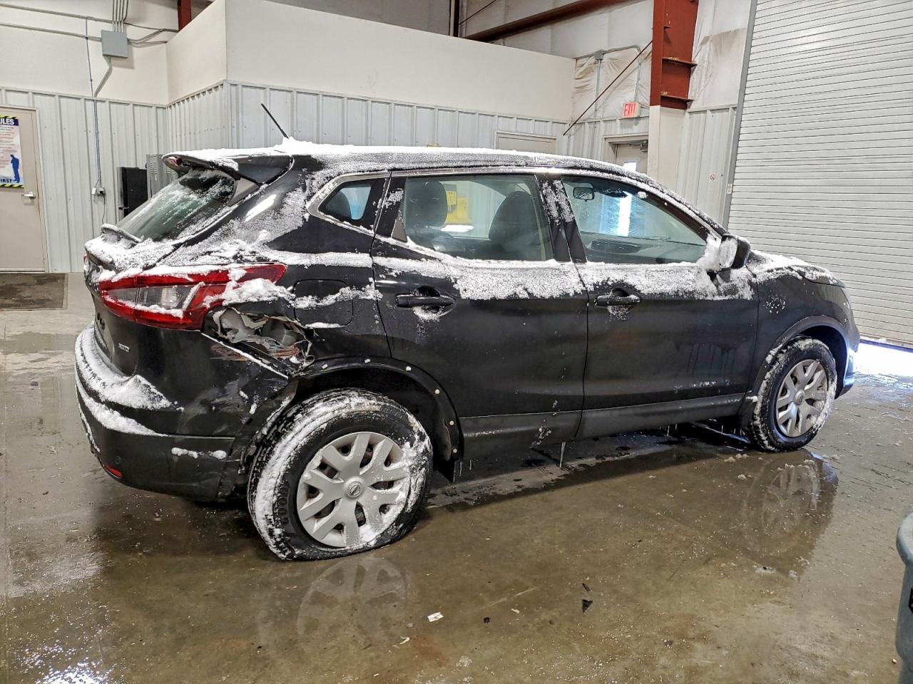 NISSAN ROGUE SPORT S