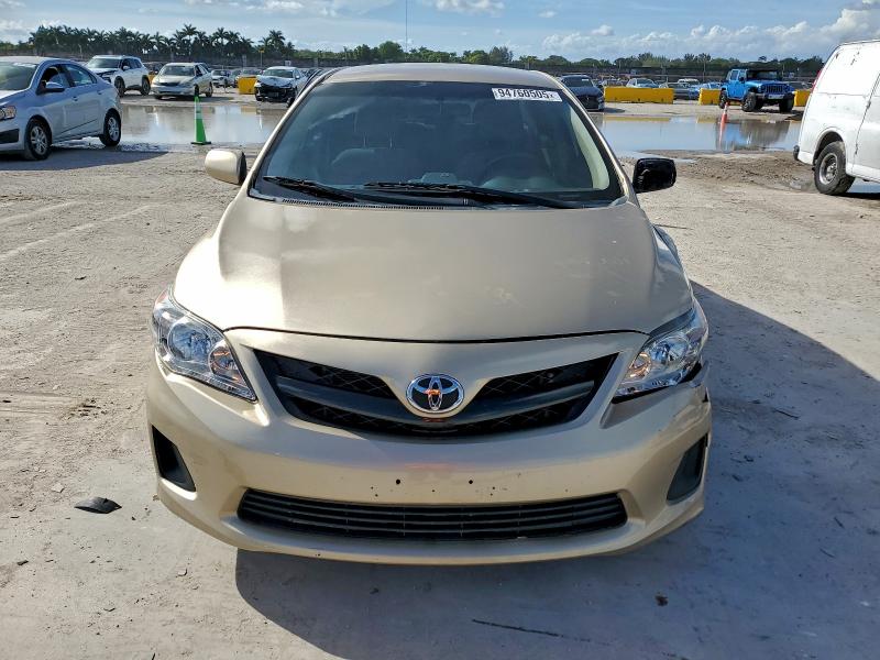 2013 TOYOTA COROLLA BA #3302878929