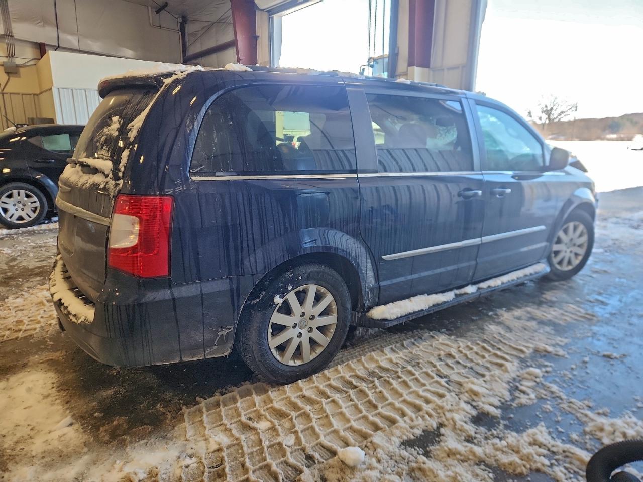 CHRYSLER TOWN & COUNTRY TOURING