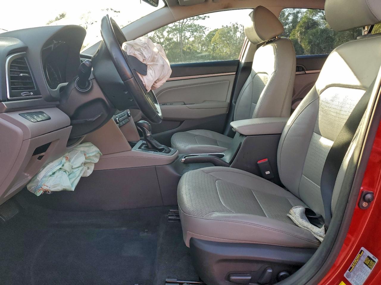 Lot #3317916936 2017 HYUNDAI ELANTRA SE